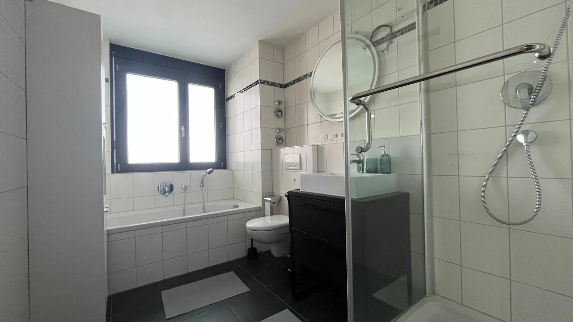 Simplex Apartments In Stuttgart-Mhring Modern 0*, Stuttgart Germany